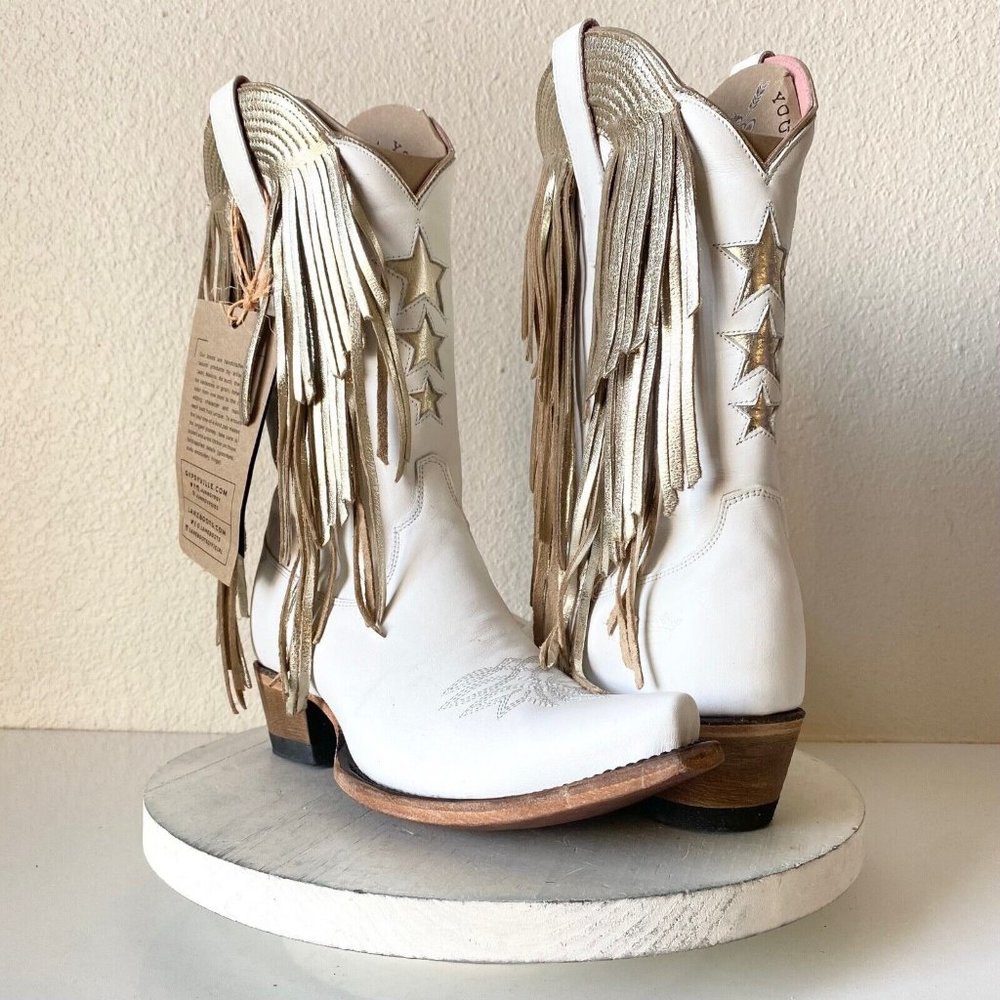 Junk Gypsy Lane Lost in the Stars 8.5 Womens Western Boots White Snip Toe Fringe